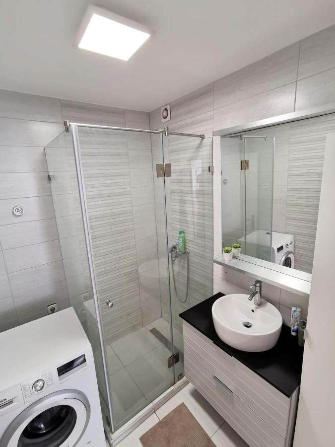 Bright, Spacious 3 Bedroom, Garage * Budapeszt