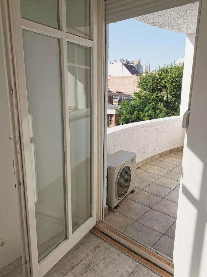 Bright, Spacious 3 Bedroom, Garage Apartment *